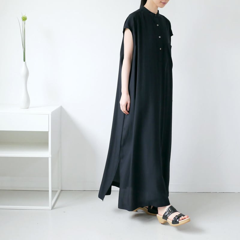 sacra サクラ　ワンピース SACRA ｜ サクラ コットンリヨセル マルチフラワー ノースリーブ