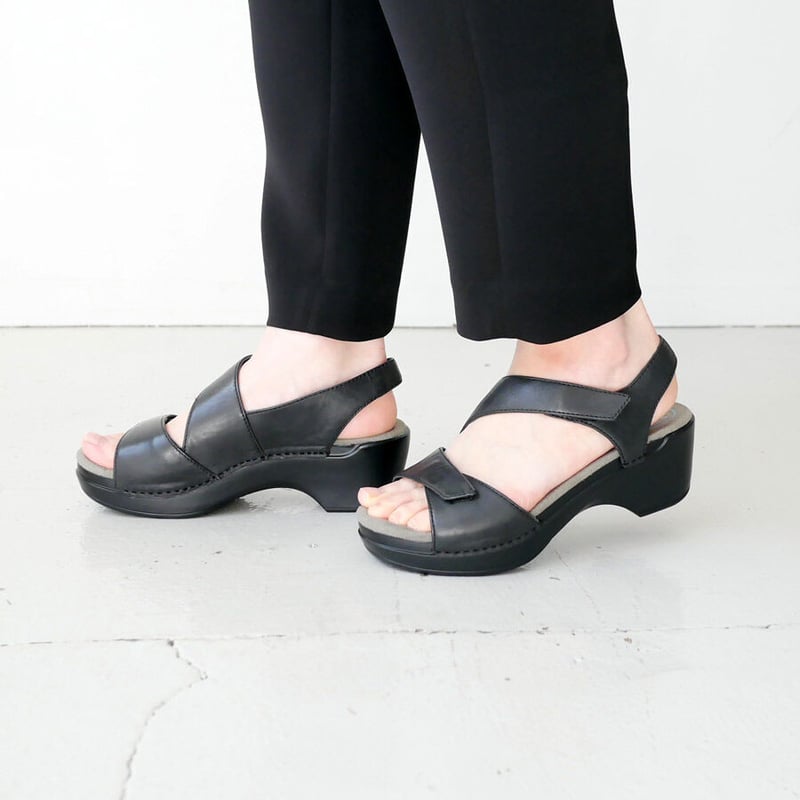 DANSKO｜ダンスコ｜SHARLA｜9838152200｜ BLACK | GOUACHE