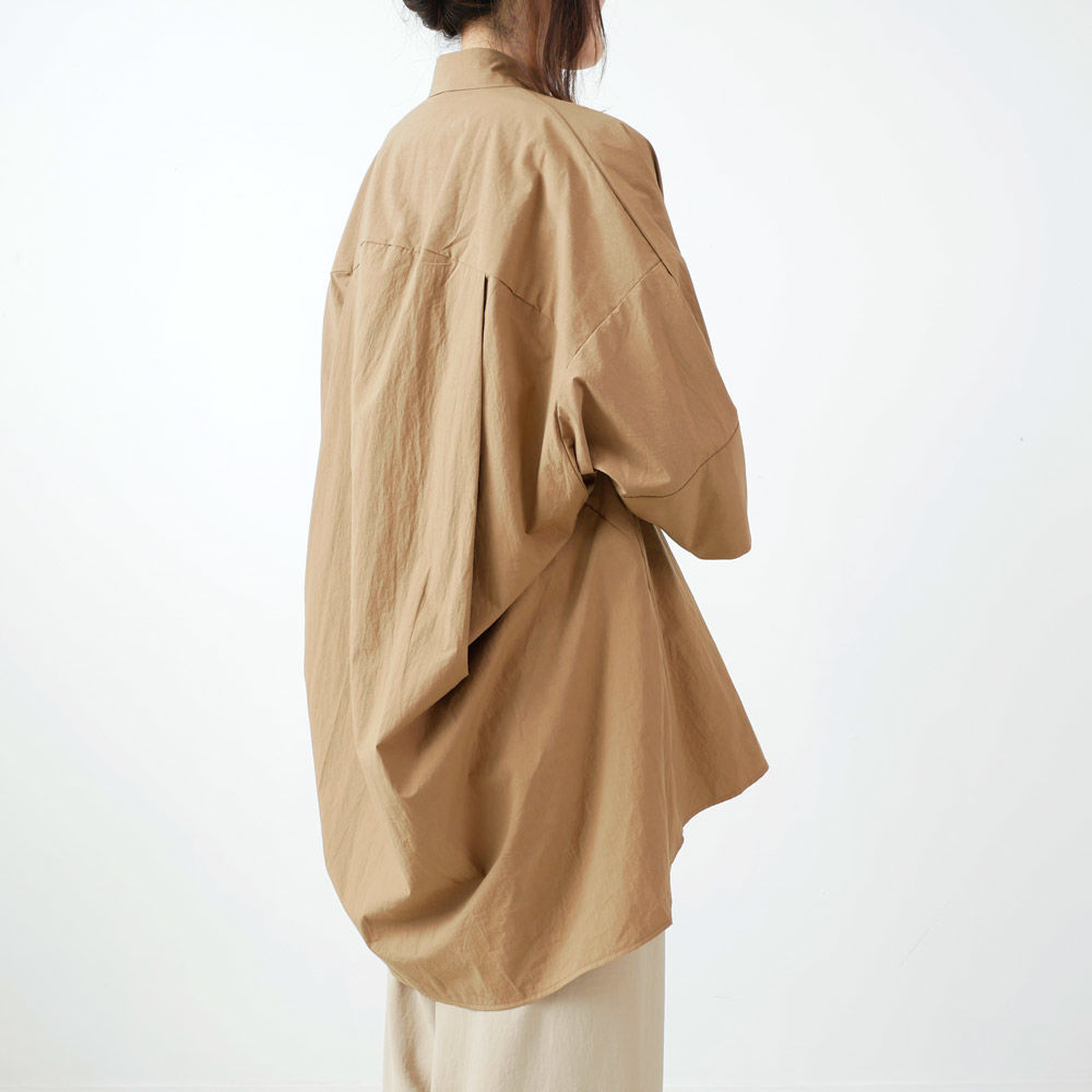 SACRA|サクラ |ウォッシュドタイプライターシャツ|ベージュ SACRA|サクラ |ウォッシュドタイプライターシャツ|ベージュ