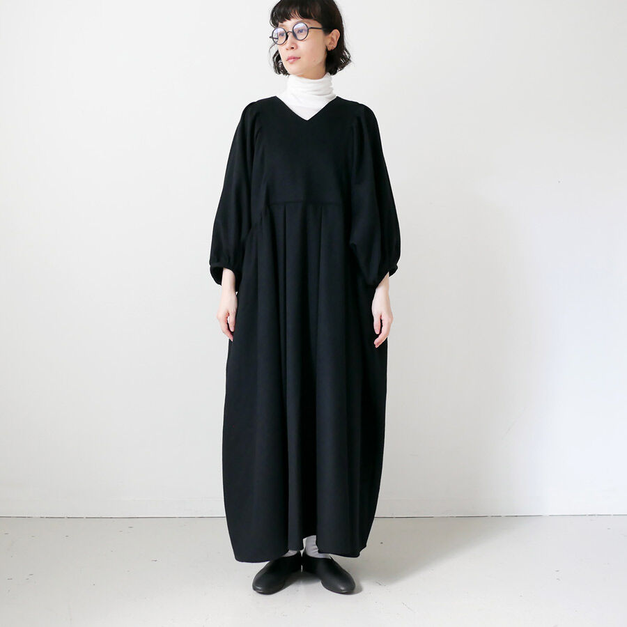 UNIVERSAL TISSU ウールカシミヤビーバー タックギャザーワンピース fit=scale-down,w=1200