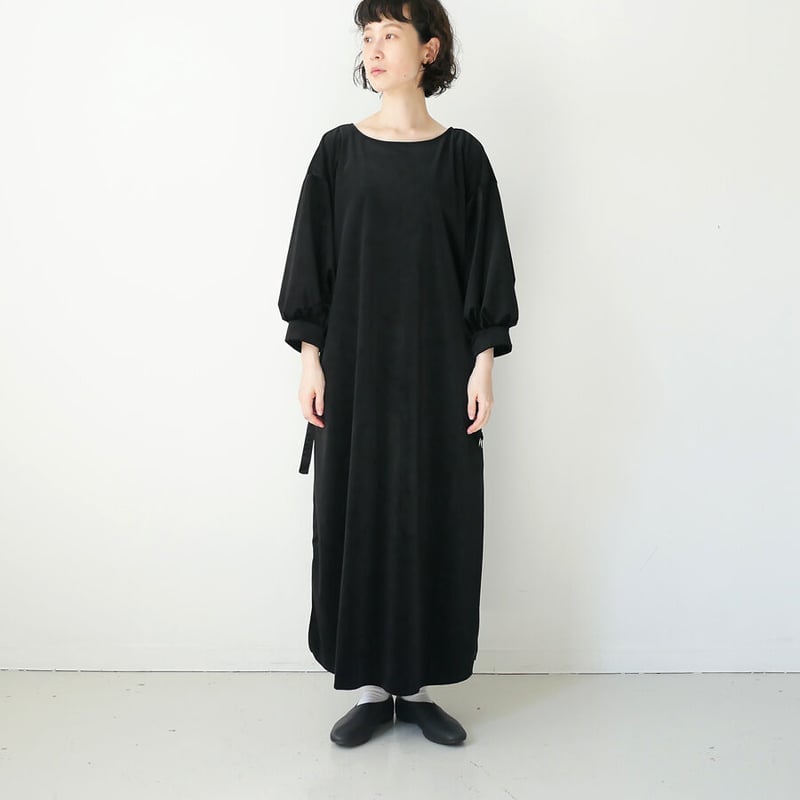 UNIVERSAL SEVEN｜ユニヴァーサルセブン｜ベロア ギャザースリーブ