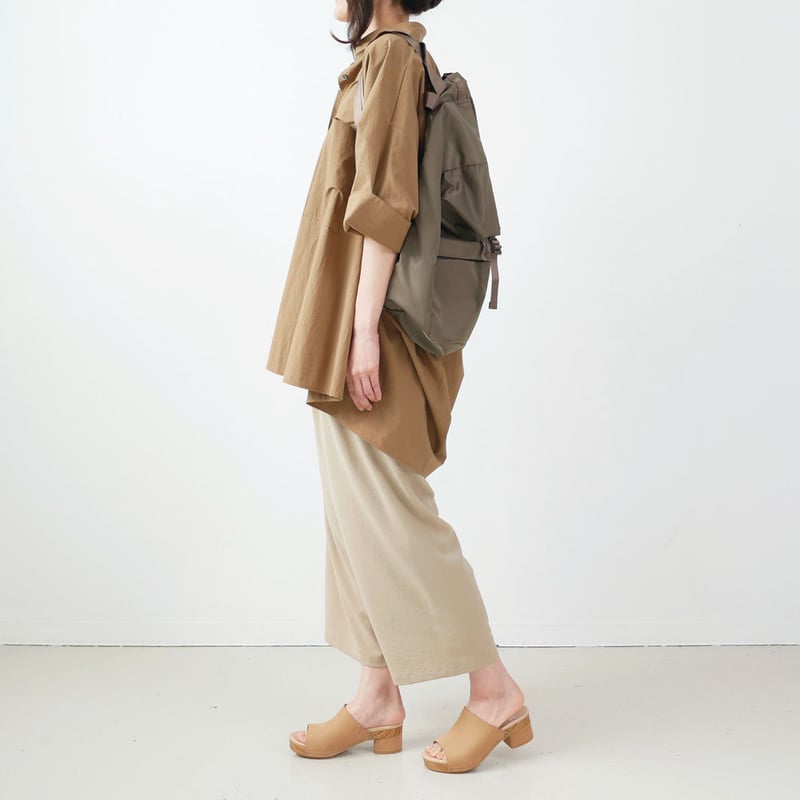 SACRA｜サクラ ｜ウォッシュドタイプライターシャツ｜ベージュ 