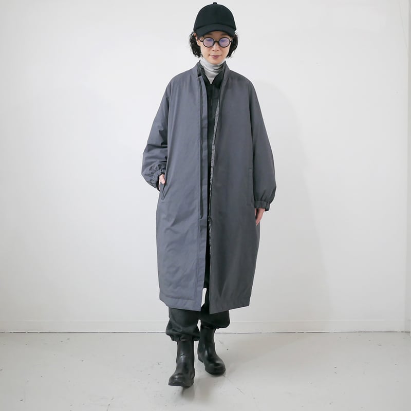 NO CONTROL AIR (ノーコントロールエアー) ノーカラー丸首コート NO CONTROL AIR (ノーコントロールエアー) マットポリエステル・タイプ