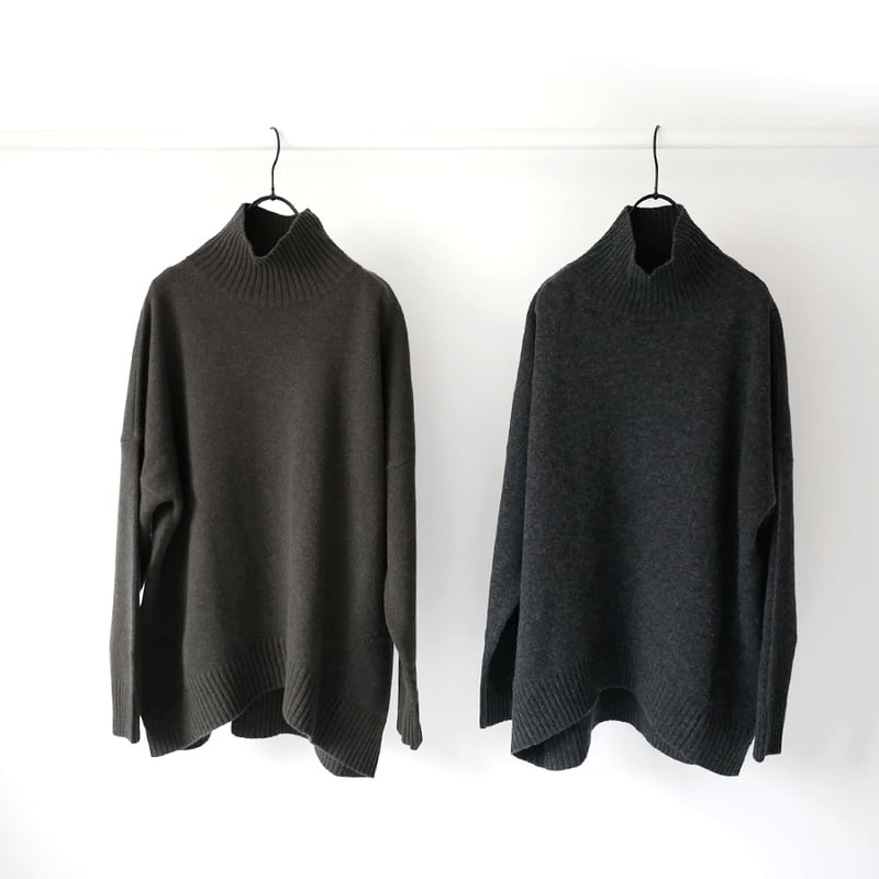 SACRA｜サクラ ｜HALF WORSTED WOOL TOP｜121533081｜CHAC...