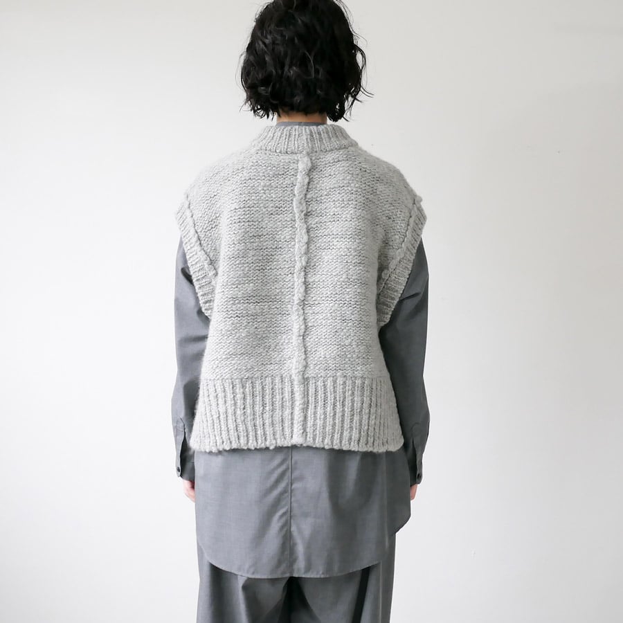 comm.arch.｜コム・アーチ｜Hand Framed Chunky Mock Vest｜