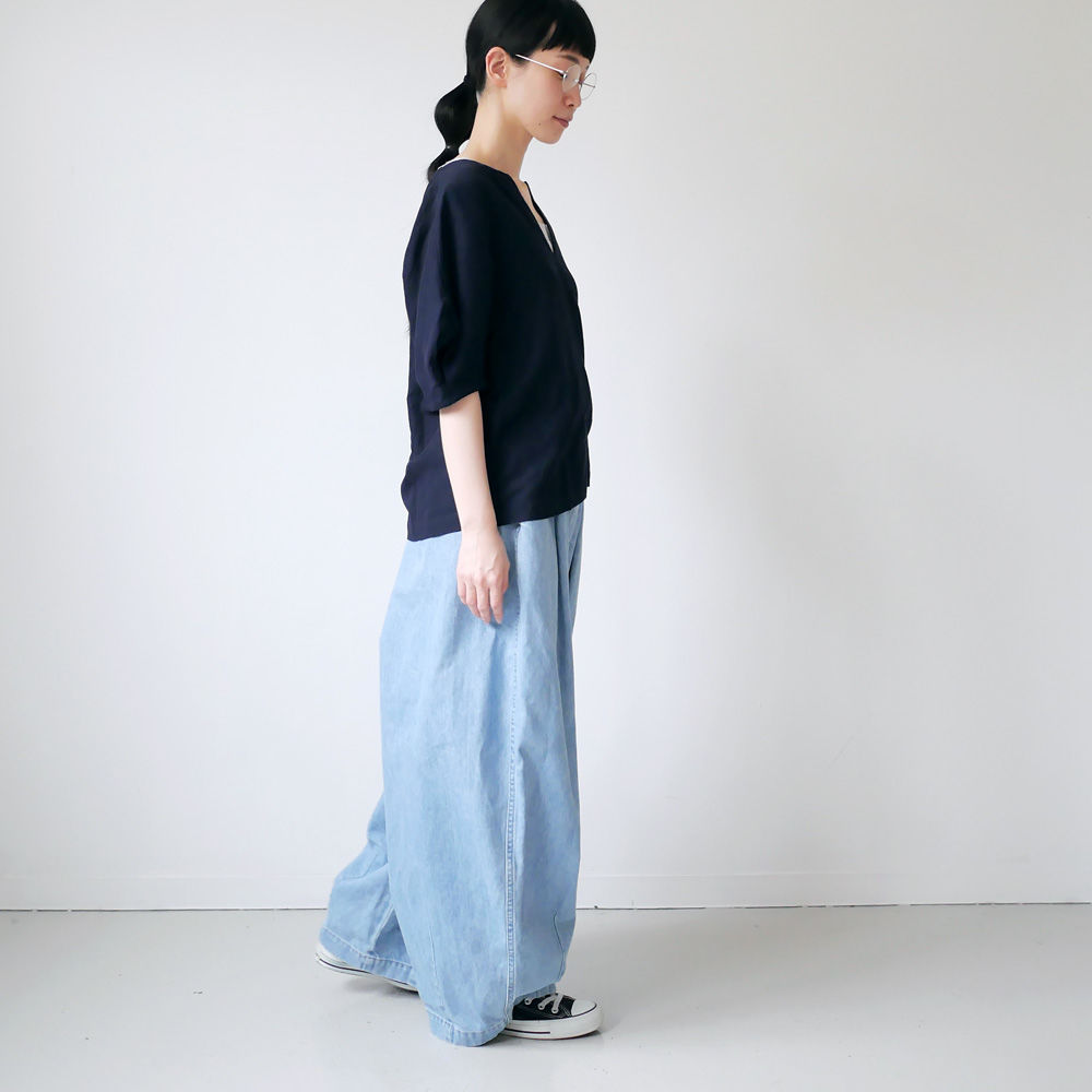 SACRA｜サクラ ｜ビスコースリネン パフスリーブ ブラウス｜NAVY 