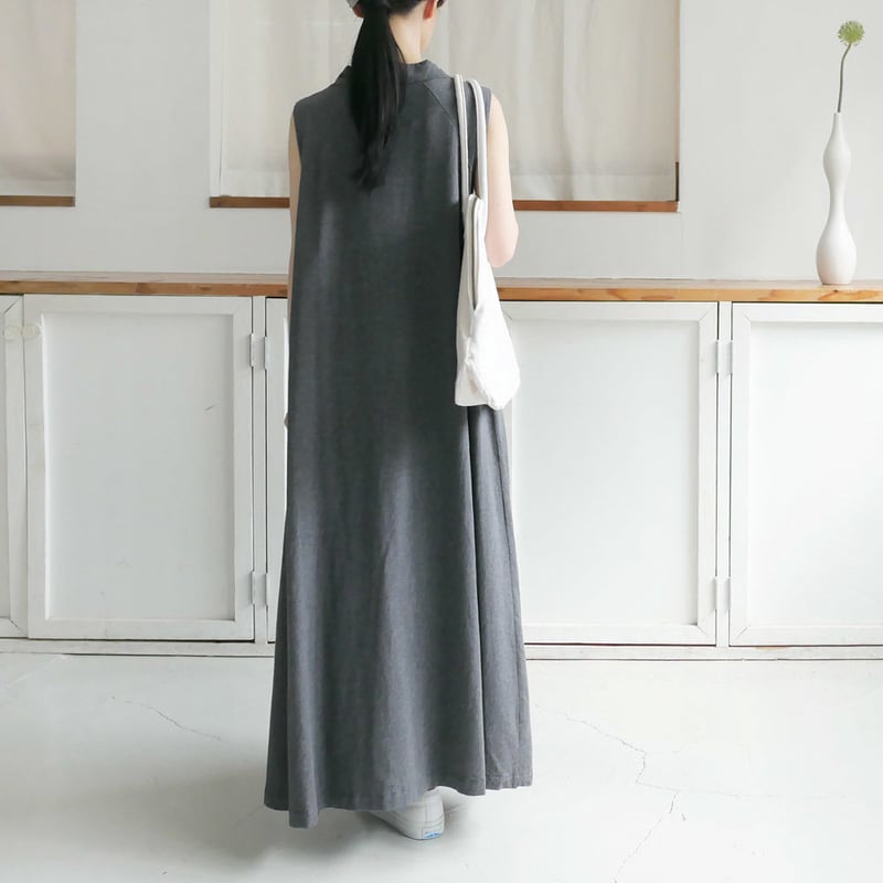 ユニバーサルティシュ　ブラックノースリーブロングワンピース UNIVERSAL TISSU｜ユニヴァーサルティシュ｜ビヨンド強撚天竺