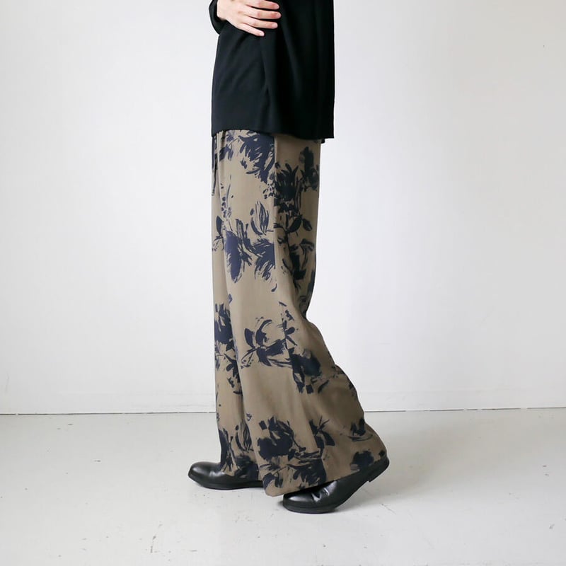 SACRA サクラ　パンツ　2023購入 SACRA（ファッション） SACRA サクラ AUTUMN FLORAパンツ 25FALL