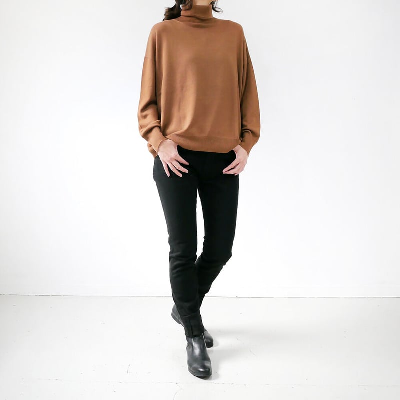 SACRA｜サクラ ｜EXTRA FINE MERINO TOP｜ エクストラ ファインメ リ