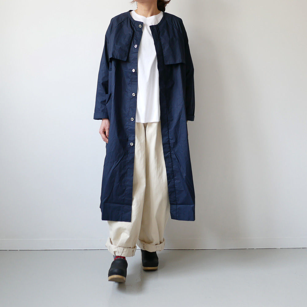 ユニヴァーサルティシュ タイプライターシャツトレンチ コート ベージュ 1 fit=scale-down,w=1200