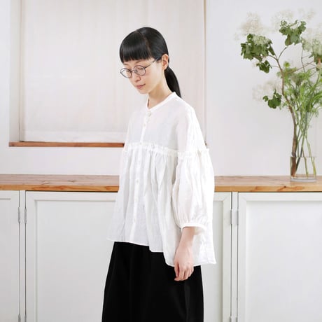 フレンチリネンギャザーブラウス | STORES