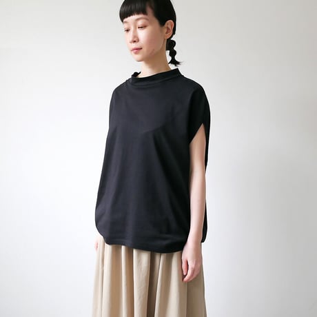 SI-HIRAI｜スーヒライ｜CHSS25-4107 ｜プレミアムオーガニックコットン フレンチスリーブラウンド カットソー | BLACK