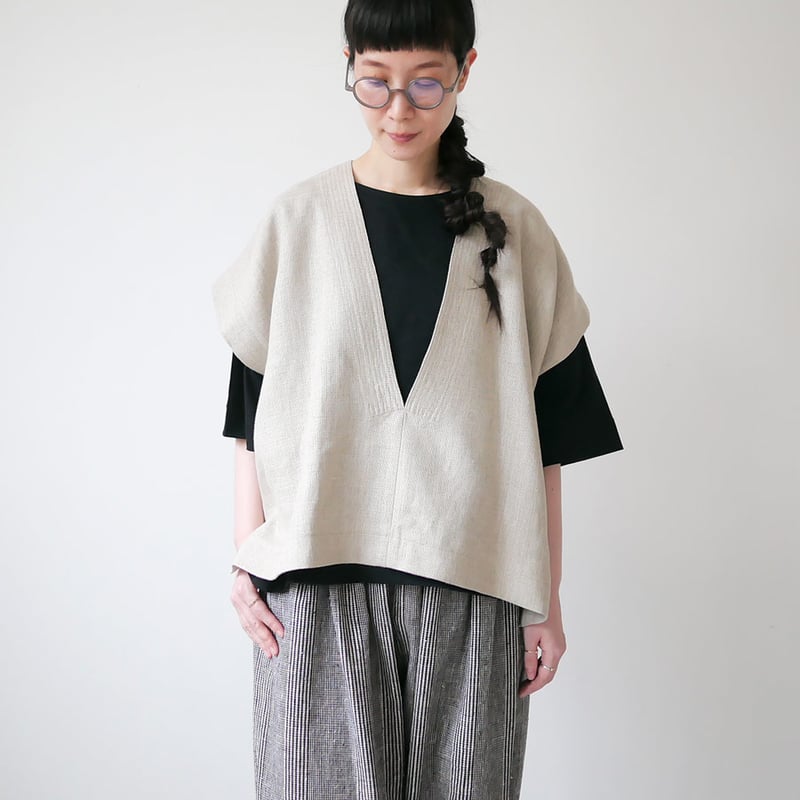 SACRA - 極美品 サクラ SACRA RUSTIC LINEN TOP 38/生成り リネンクロップドトップス ブラウス バイオ加工 定価2.8万【2400013532310】 SACRA - 極美品 サクラ SACRA RUSTIC LINEN TOP 38/生成り