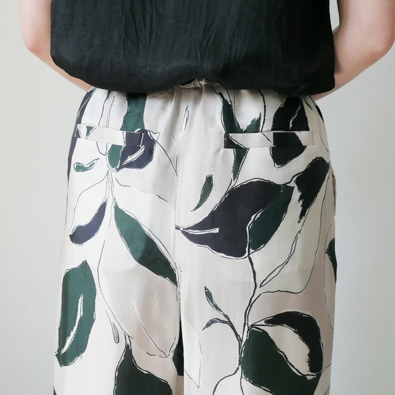 SACRA｜サクラ ｜リーフ柄ワイドパンツ｜MODERN LEAVES PANTS｜12621