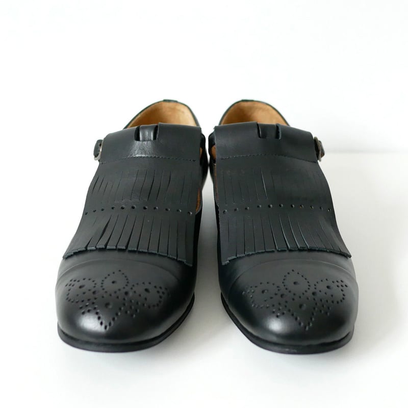 chausser ブラック Tストラップシューズ chausser｜ショセ｜キルト付き Tストラップシューズ｜C-2266