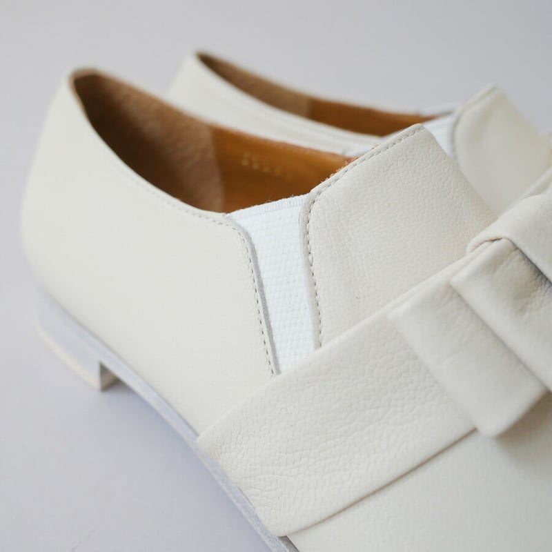 chausser｜ショセ｜サイドゴアリボンベルトスリッポン｜C-2252｜IVORY