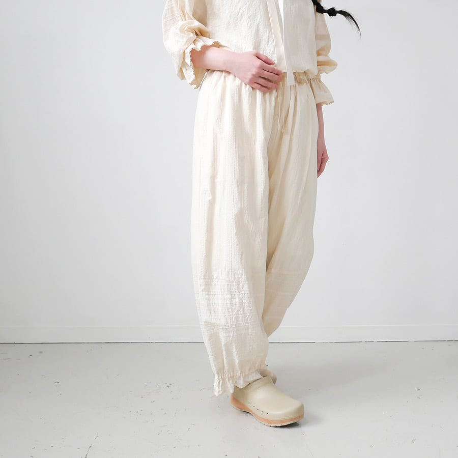 qiri｜キリ｜embroidery jacquard gather pants｜キナリ |