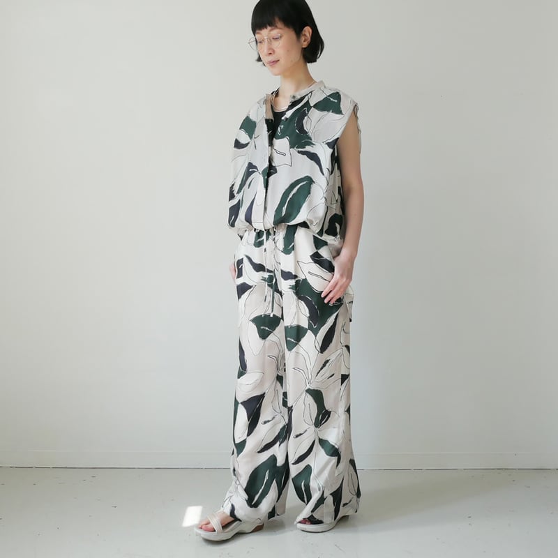 SACRA｜サクラ ｜リーフ柄ワイドパンツ｜MODERN LEAVES PANTS｜12621