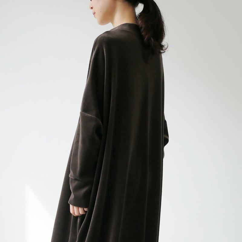 UNIVERSAL SEVEN｜UNIVERSAL TISSU｜スウィートベロアモックネックワ