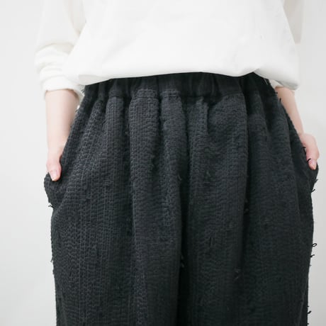 qiri｜キリ｜sashiko Jacquard ギャザーパンツ ｜6301PT001251｜チャコールグレー