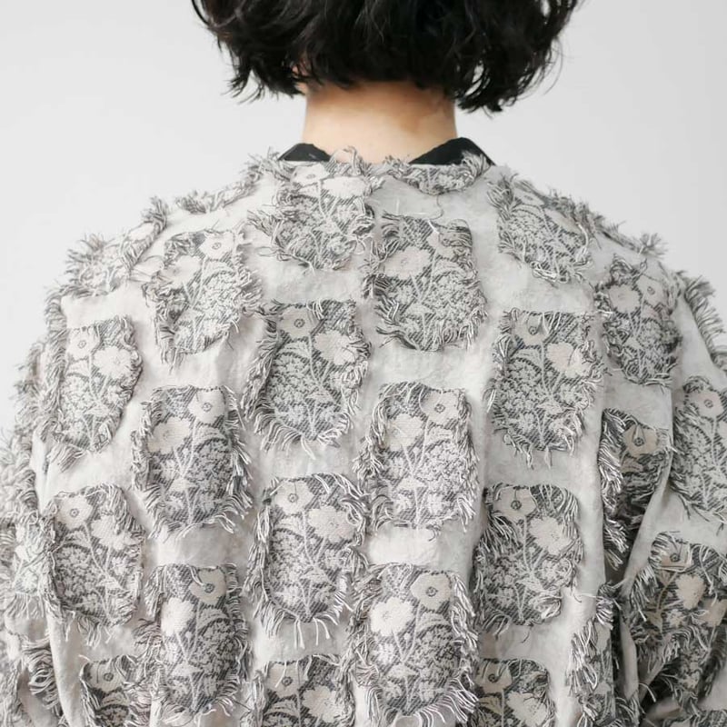 qiri ｜キリ｜花野風jacquard ブラウス｜クロ | GOUACHE FUKUOKA