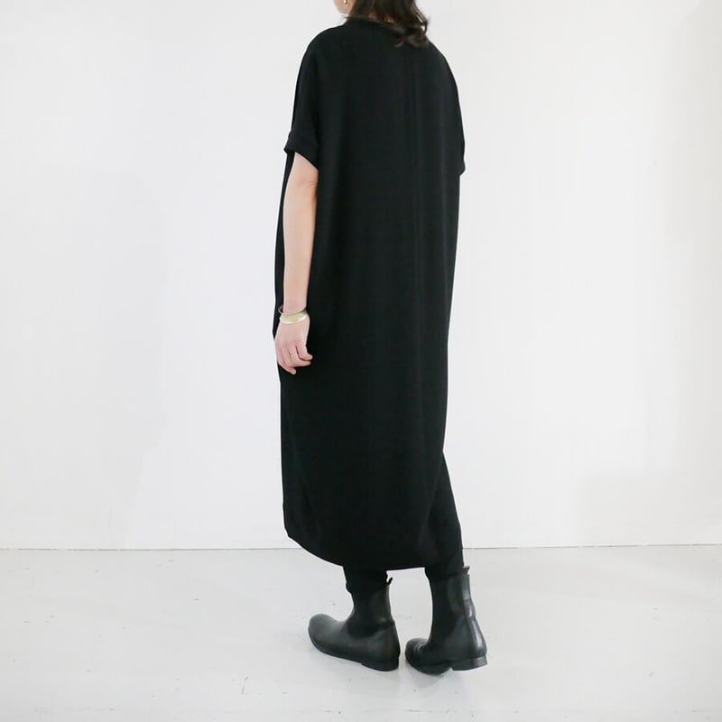 ノーコントロールエアー フレンチスリーブロングワンピース トリアセテート＆ポリ ノーコントロールエアー フレンチスリーブロングワンピース