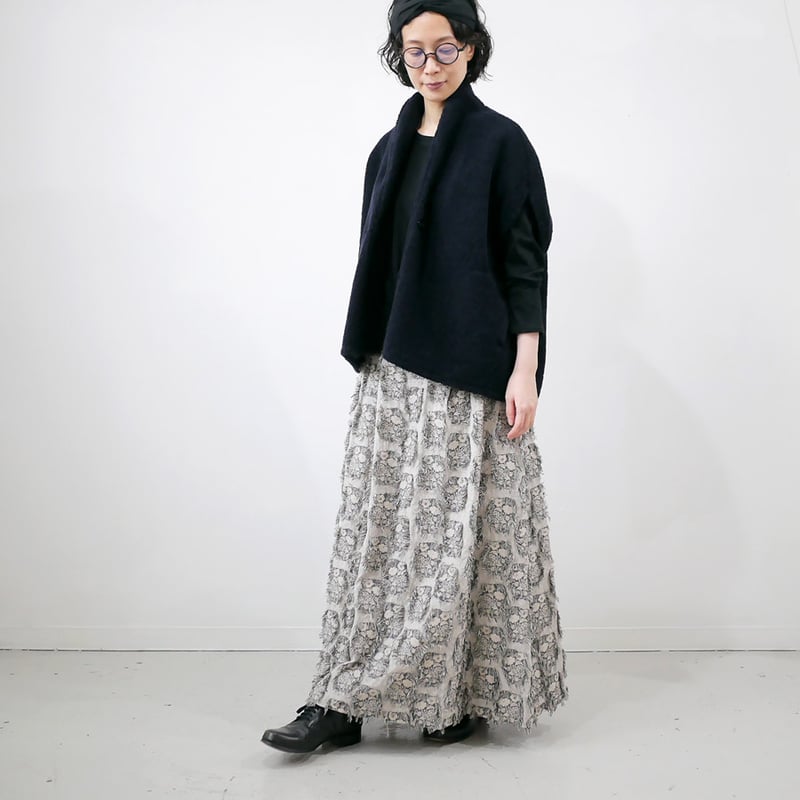 qiri ｜キリ｜花野風jacquard スカート｜クロ | GOUACHE FUKUOKA