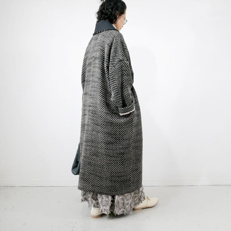 SI-HIRAI｜スーヒライ｜ROBE COAT｜CHAW25-6005W｜BK & BEIG