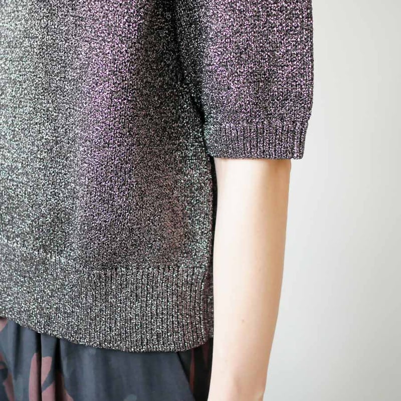 SACRA サクラ｜GLOSSY LILY TOP｜124540082｜CHARCOAL |
