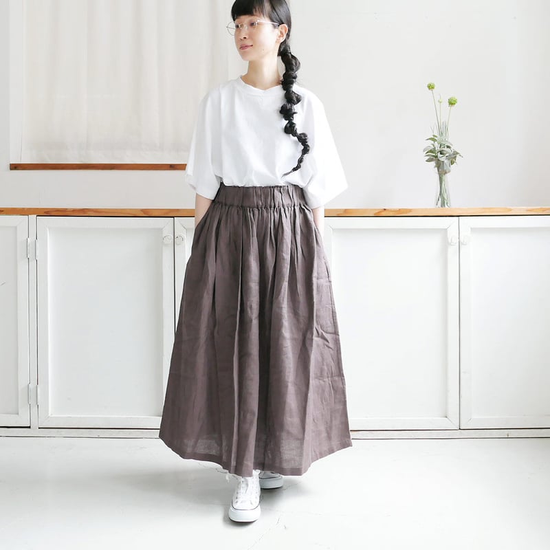 Baserange リネン ロングスカート ベージュ ブラウン ブラッシュド・ベルギーリネン ロングスカート／ベージュ