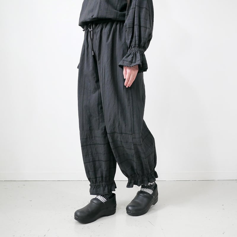 qiri｜キリ｜embroidery jacquard gather pants｜チャコール