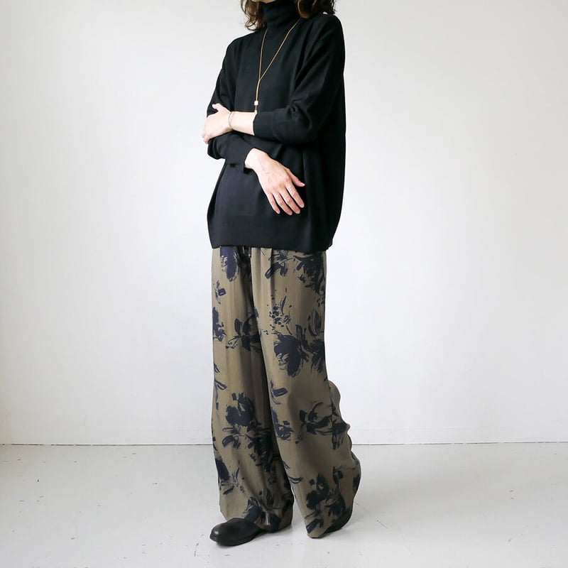 SACRA｜サクラ ｜SHADE FLOWER PANTS｜123514113 ｜KHAKI