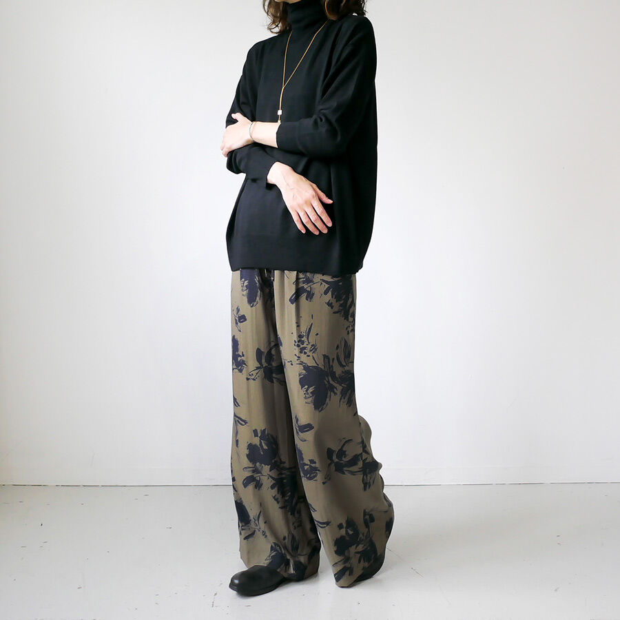 SACRA｜サクラ ｜SHADE FLOWER PANTS｜123514113 ｜KHAKI 