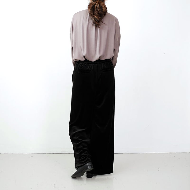【期間限定お値下げ中‼️】SACRA サクラ　ベロア　ワイドパンツ SACRA｜サクラ ｜ベロアワイドパンツ｜BLACK ｜ | GOUACHE FUKUOKA