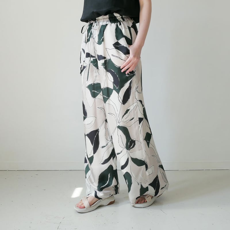 SACRA｜サクラ ｜リーフ柄ワイドパンツ｜MODERN LEAVES PANTS｜12621