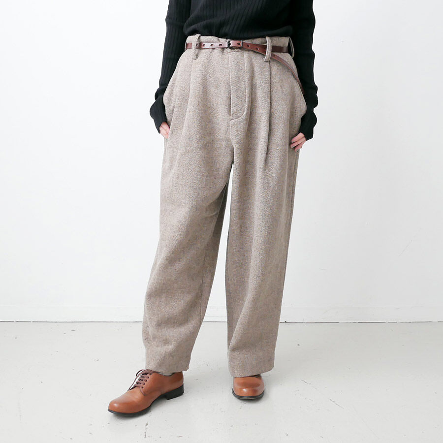 UNIVERSAL TISSU｜ティシュ｜オリジナルウールへリンボンパンツ
