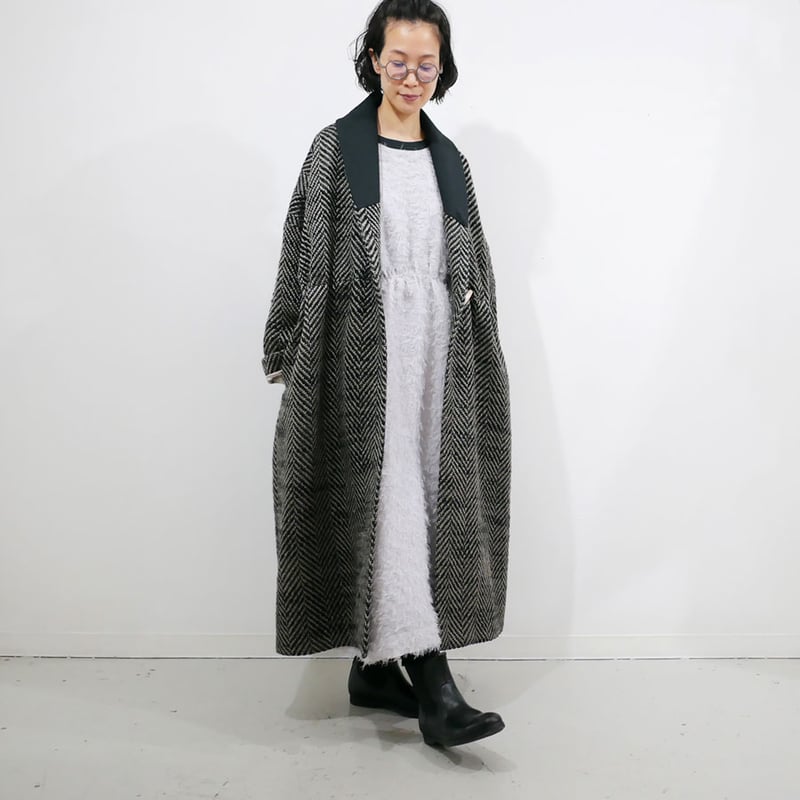 SI-HIRAI|スーヒライ|ROBE COAT|CHAW25-6005W|BK & BEIG SI-HIRAI|スーヒライ|ROBE COAT|CHAW25-6005W|BK & BEIG