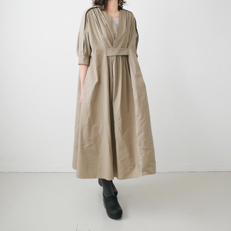 UNIVERSAL TISSU ｜ユニヴァーサルティシュ｜ タイプライター