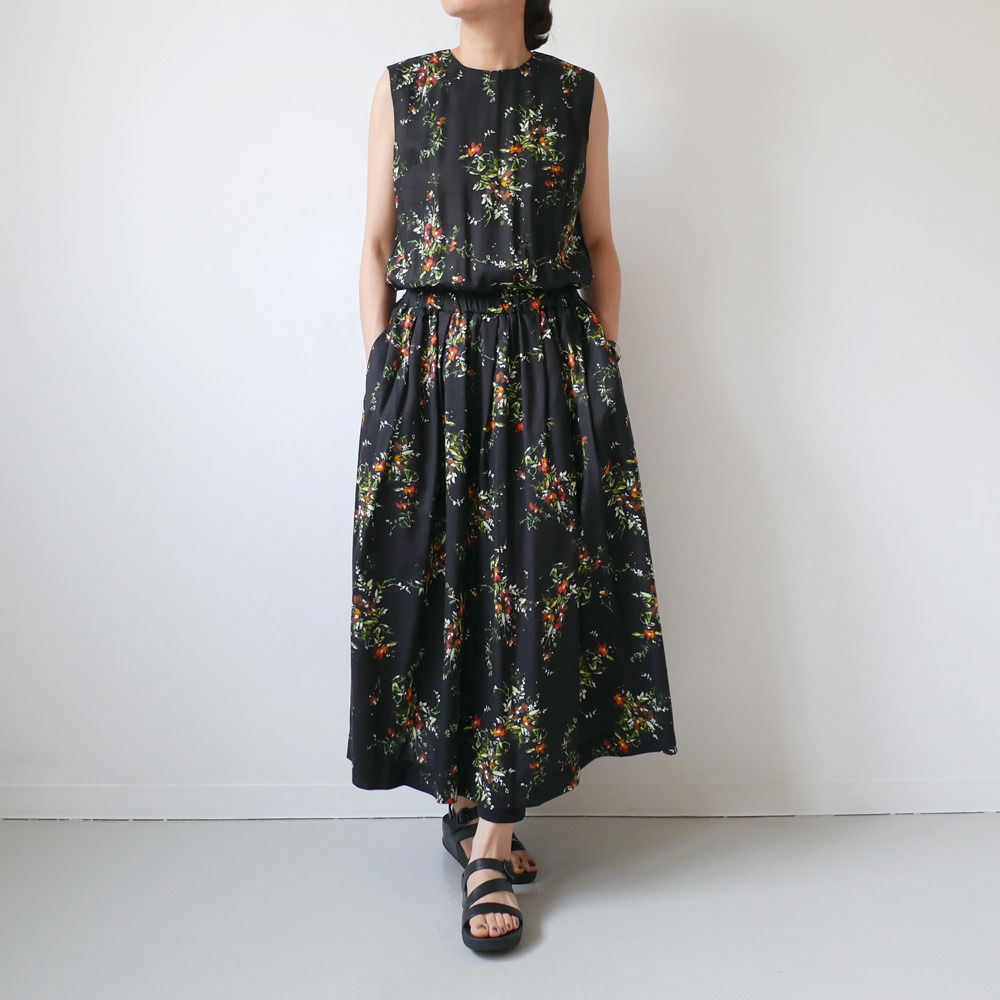 SACRA ｜ サクラ コットンリヨセル マルチフラワー ノースリーブ