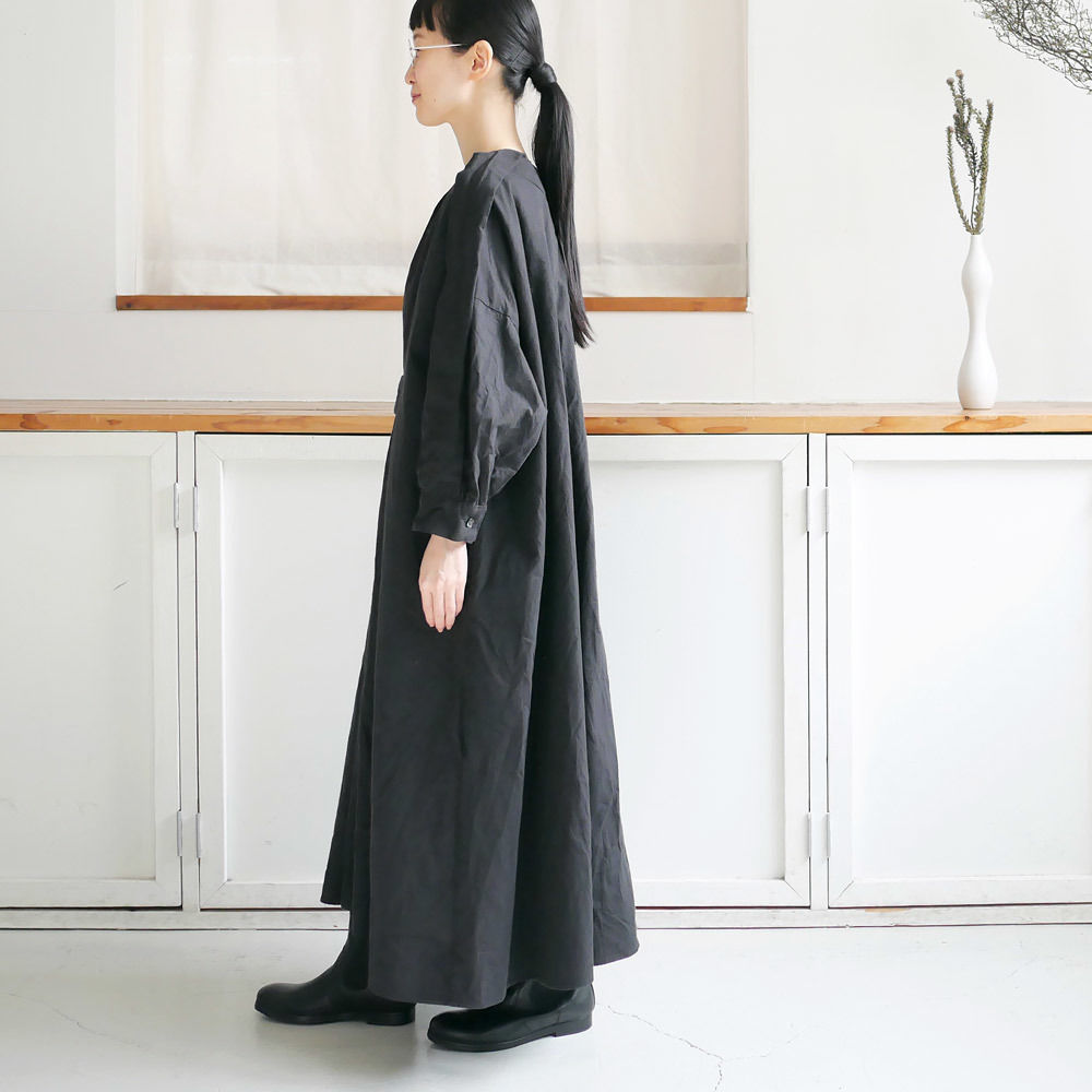 ⚫︎ようちゃん⚫︎UNIVERSAL TISSU ブラック ロングワンピース UNIVERSAL TISSU｜ユニヴァーサルティシュ｜起毛ツイルタック