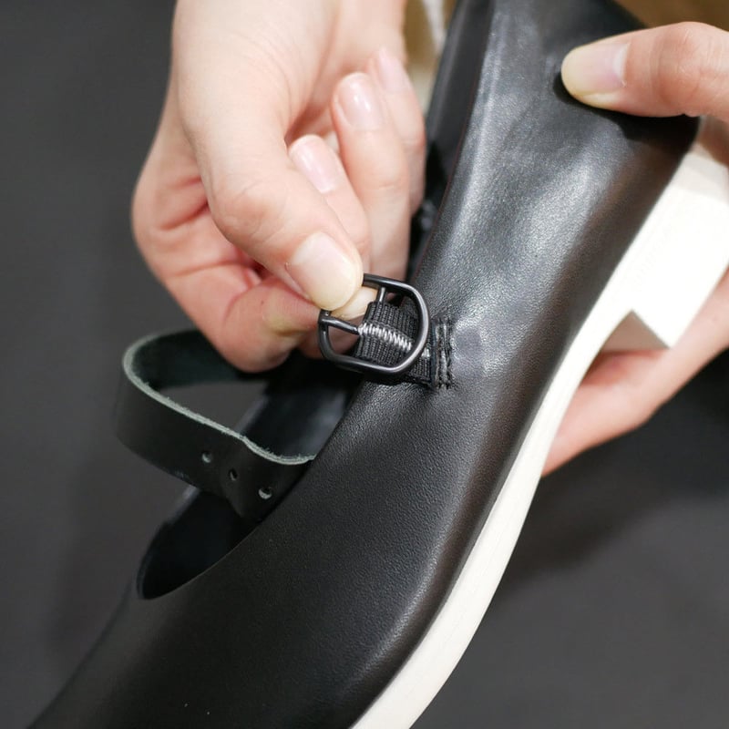 【美品】トラベルシューズ バイ ショセ ワンストラップシューズ　36(23cm) 楽天市場】ショセ トラベルシューズ / レザーワンストラップ