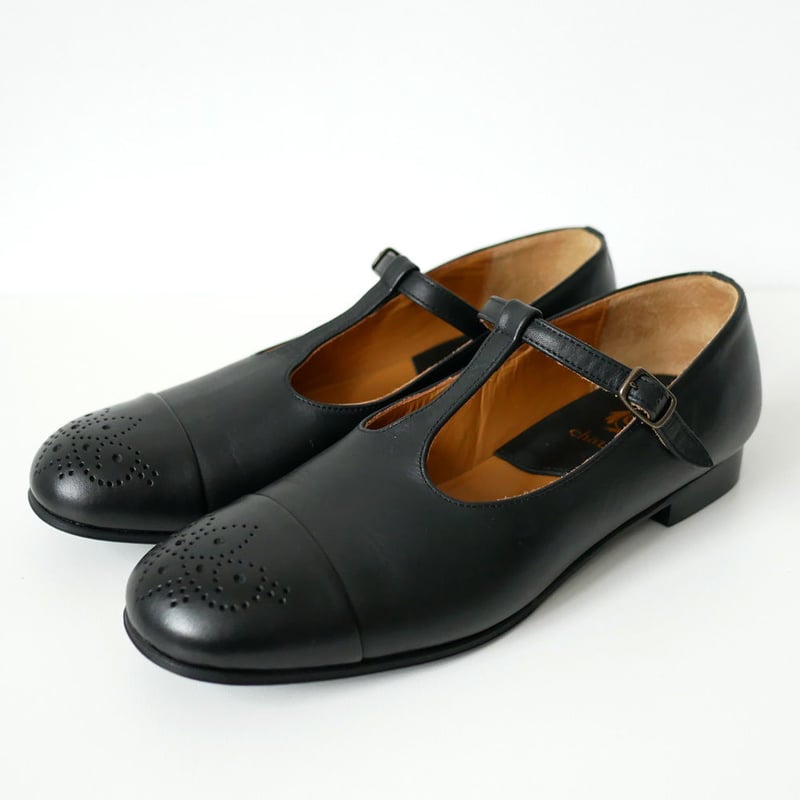 chausser｜ショセ｜キルト付き Tストラップシューズ｜C-2266
