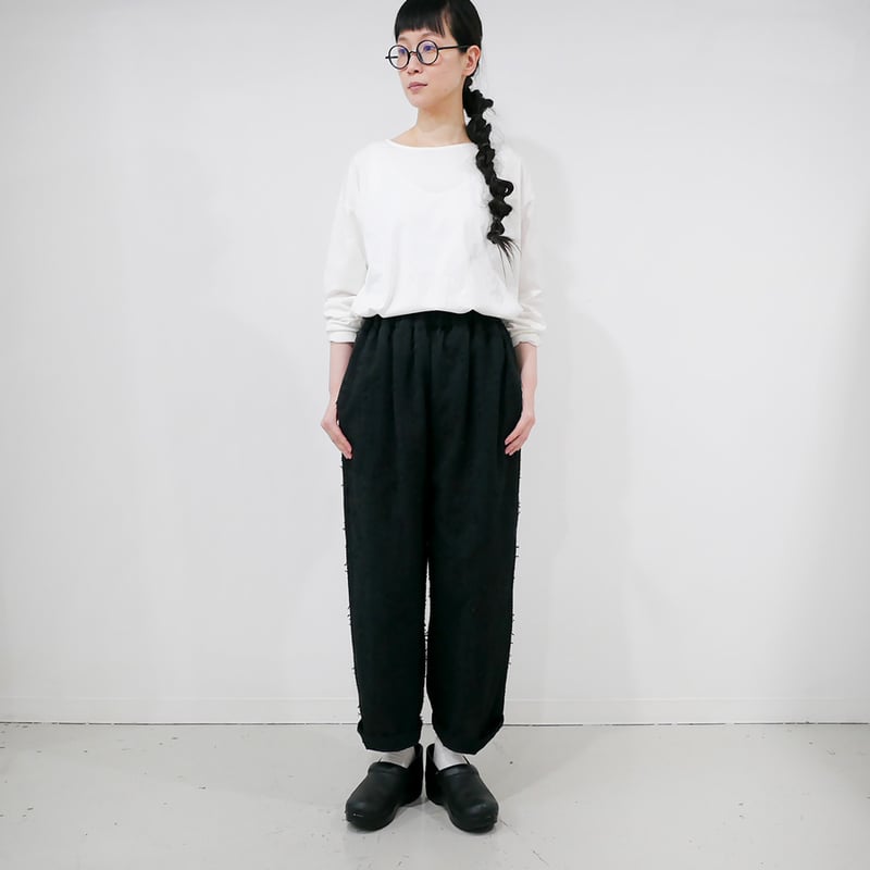 qiri lasew ギャザーパンツ　キリ　チャコールグレー qiri キリ lasew ギャザーパンツ(25SS) | T.T. GARRET