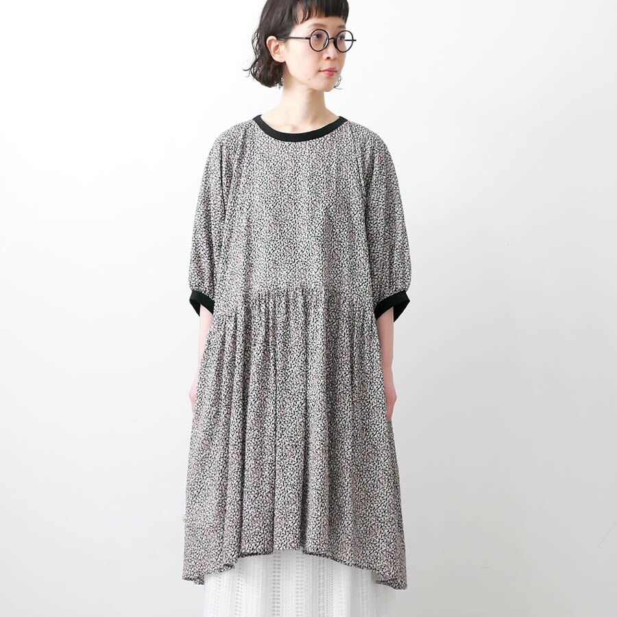 【美品】MARMARI マルマリフレアワンピース　BLACK 日本製 FREE MARMARI｜マルマリ ｜小花柄 リブ ワンピース｜MOP-65M｜BLACK