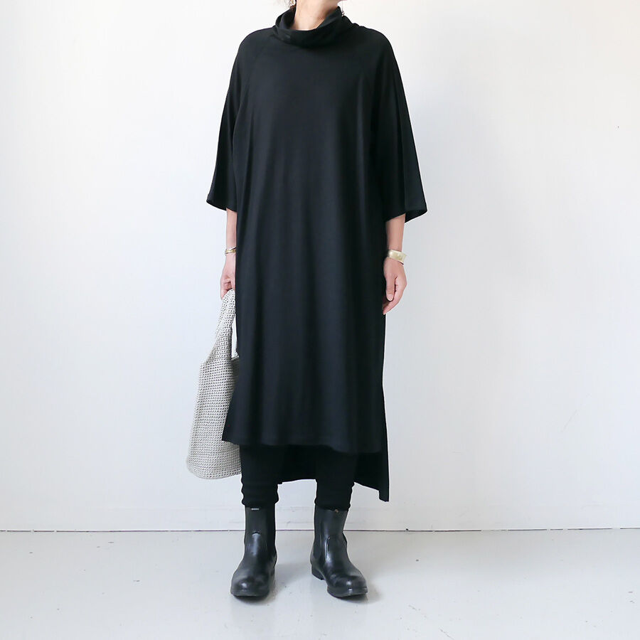 SI-HIRAI｜スーヒライ｜オフハイネック ウールドレス｜CHAW21-4409 