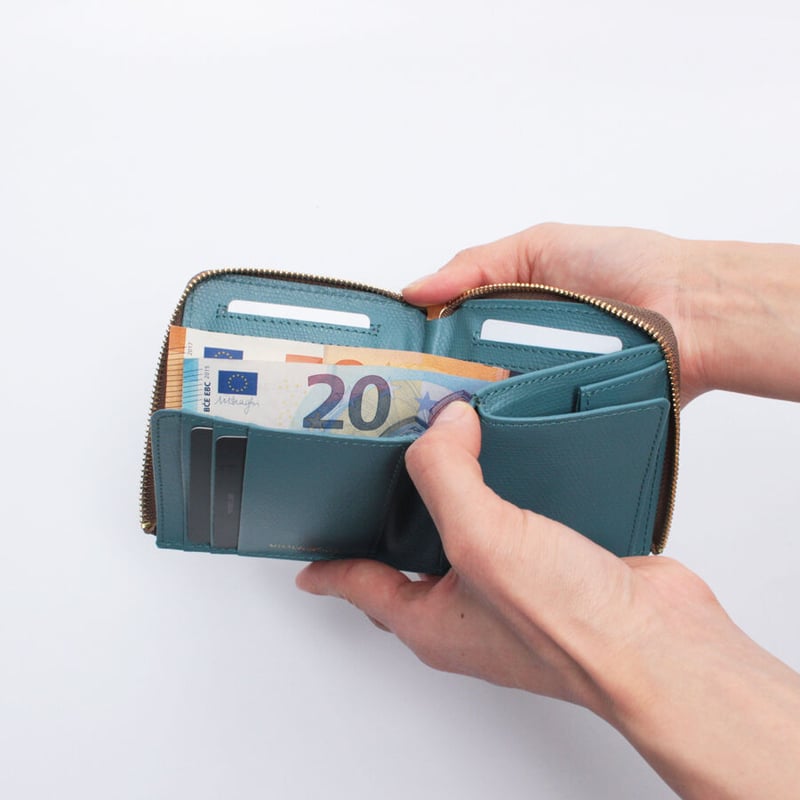 VIOLAd'ORO｜ヴィオラドーロ｜リザード型押しレザー 二つ折りL