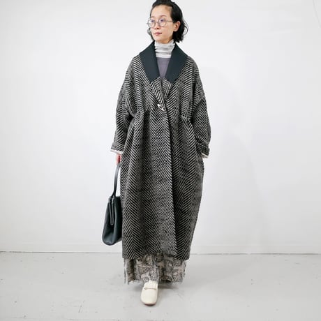 ノーカラーコート | STORES