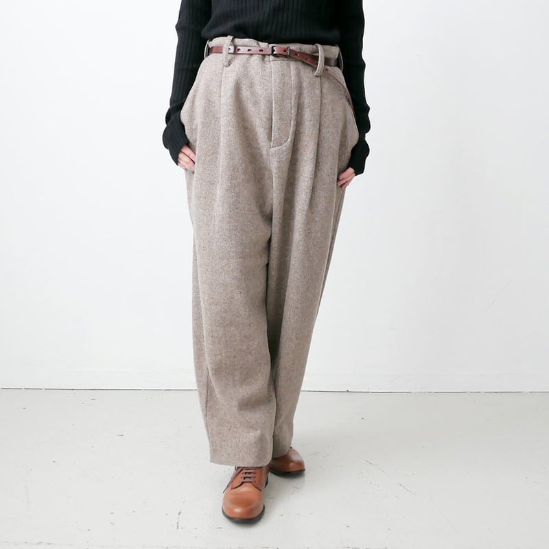 universaltissu イージーパンツ UNIVERSAL TISSU｜ティシュ｜オリジナルウールへリンボンパンツ