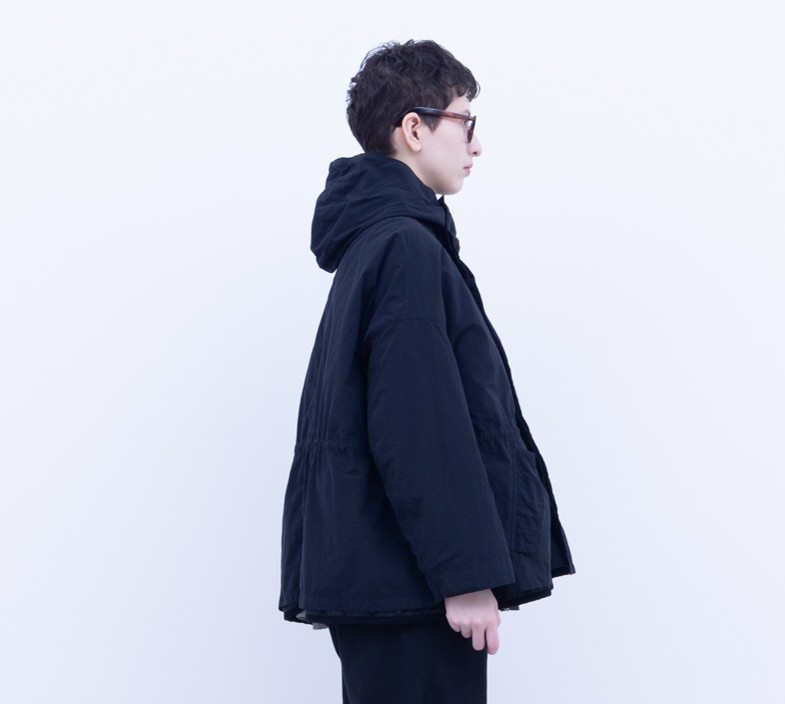FIRMUM フィルマム　ナイロンタッサーフードコート　ブラック FIRMUM｜フィルマム｜ナイロン タッサー / ガーメントダイ