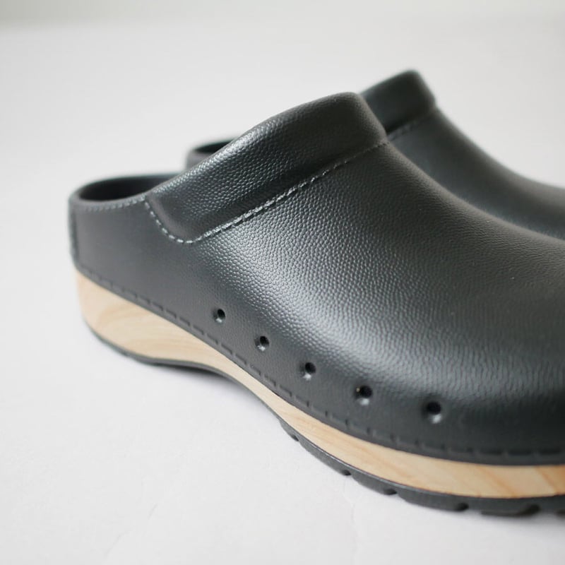 DANSKO｜ダンスコ｜ KANE｜ケーン｜9838152200｜ Black Molded